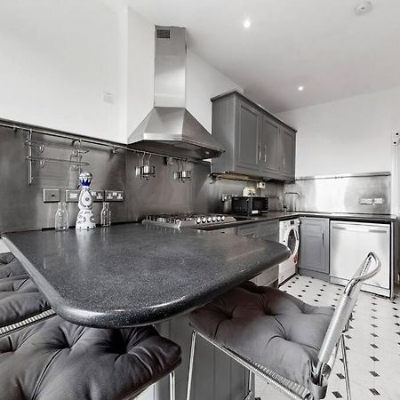 Spacious Sleep 11 With Terrace In Earls Court Ec99 ลอนดอน ภายนอก รูปภาพ