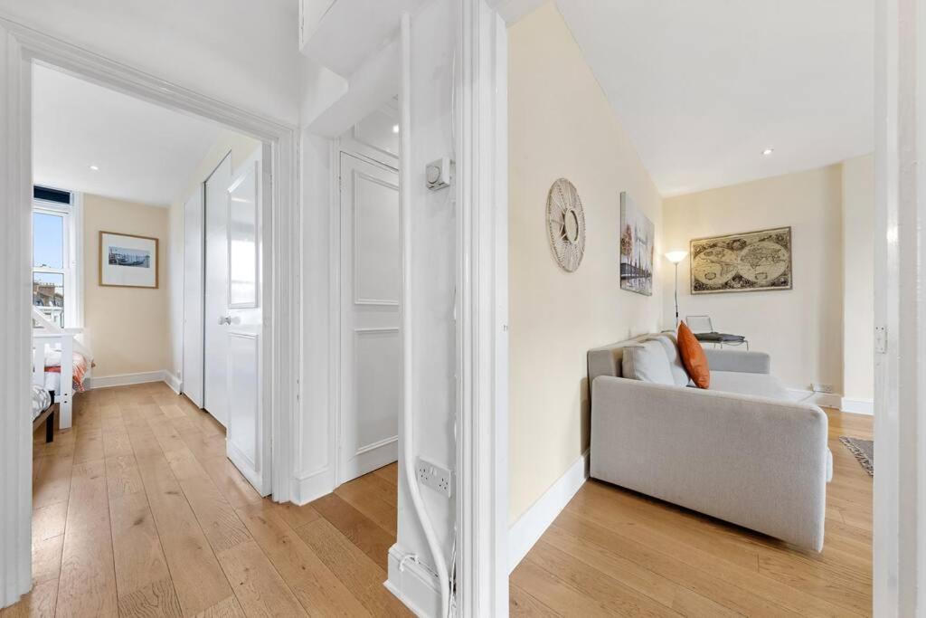 Spacious Sleep 11 With Terrace In Earls Court Ec99 ลอนดอน ภายนอก รูปภาพ